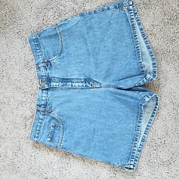 Vintage Halston jean shorts Misses Size 14 - Picture 1 of 11